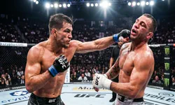 Lutadores de MMA em octógono